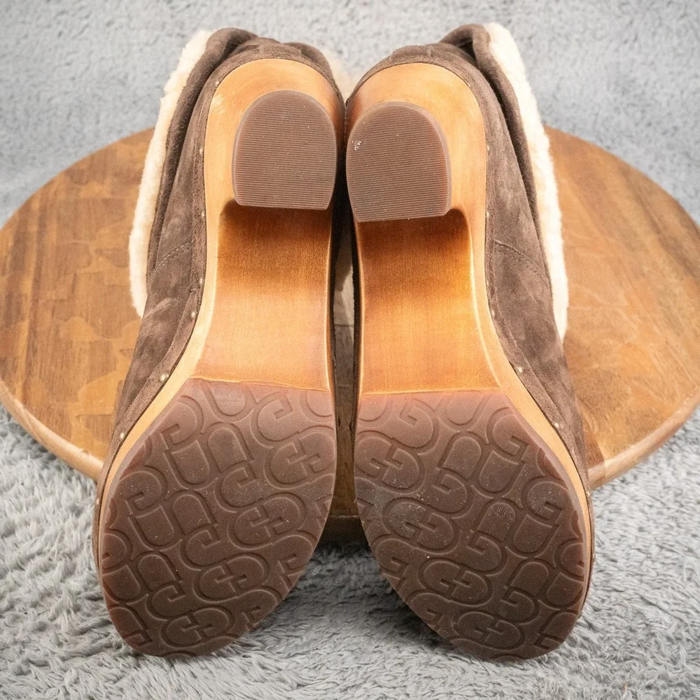UGG  Women's Lynnea US‎ 5 Fold Over Leather Brown Shearling Cuff Clog Boot